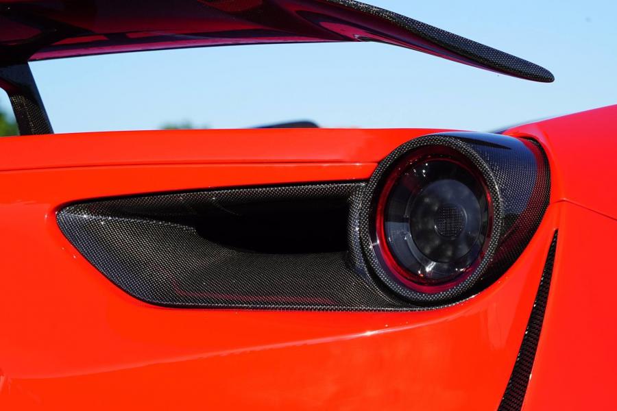 Детали экстерьера Ferrari 488 Spider N-Largo by Novitec Rosso 2017 года  (фото 2 из 14)